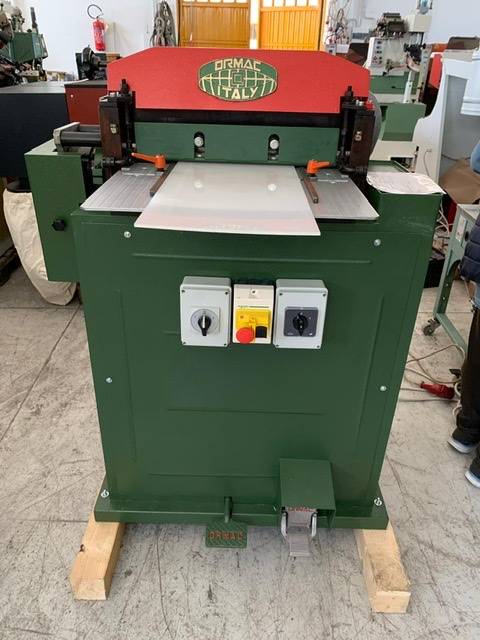 Macchina bucatrice a Pettine ORMAC 16 BIS
